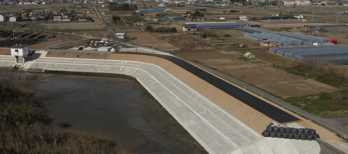 令和５年度 雲出古川高峰堤防整備工事